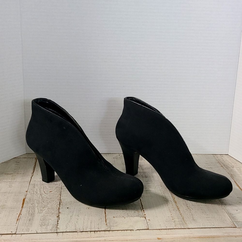 Solesenseability Black Ankle Boots